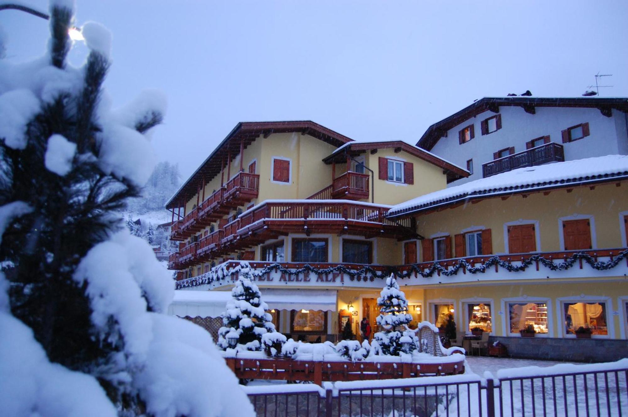 Hotel Alle Alpi Moena Buitenkant foto