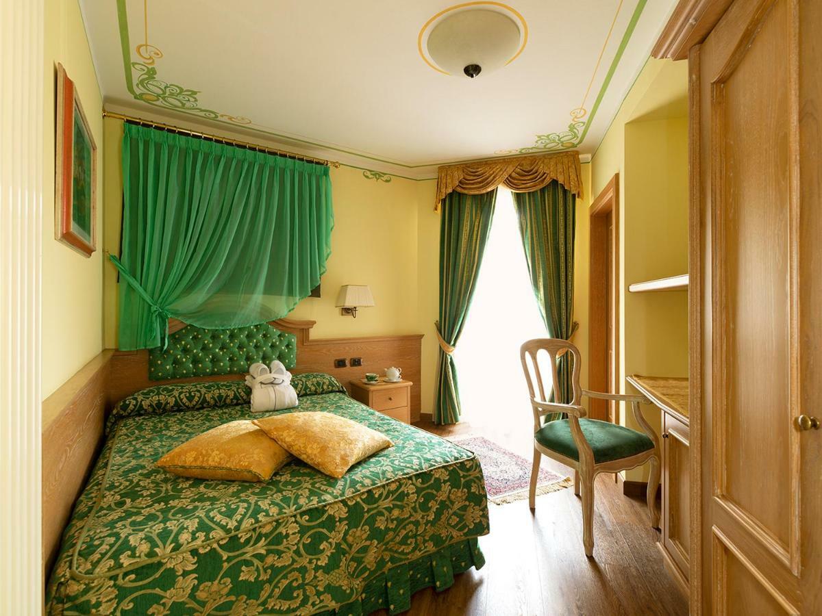 Hotel Alle Alpi Moena Buitenkant foto